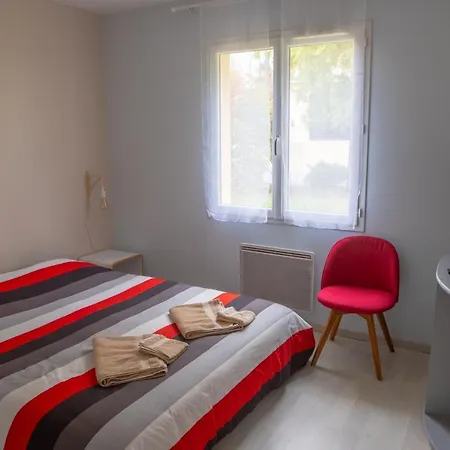 Maison Individuelle Avec Jardin Proche Poitiers Hébergement de vacances