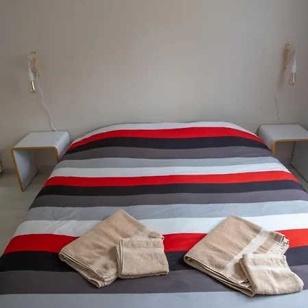 Maison Individuelle Avec Jardin Proche Poitiers Hébergement de vacances Roches-Premarie-Andille