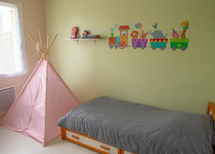 Maison Individuelle Avec Jardin Proche Poitiers